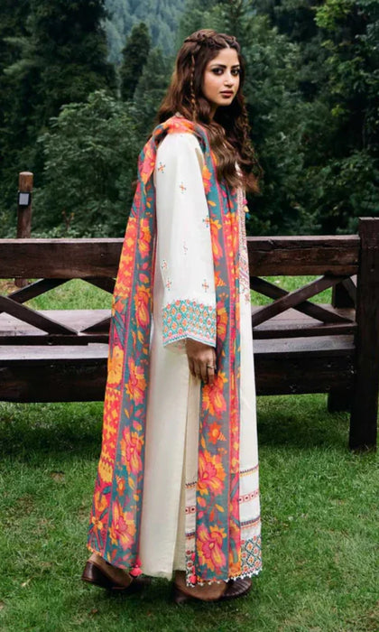 Sapphire - 3PC Heavy Embroidered Lawn Suit -NAB#8905