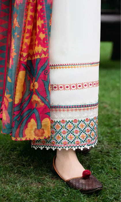 Sapphire - 3PC Heavy Embroidered Lawn Suit -NAB#8905