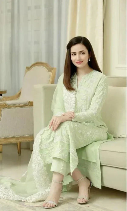 Bareeze-3PC Lawn Embroidered Shirt with Organza Embroidered Dupatta -NAG