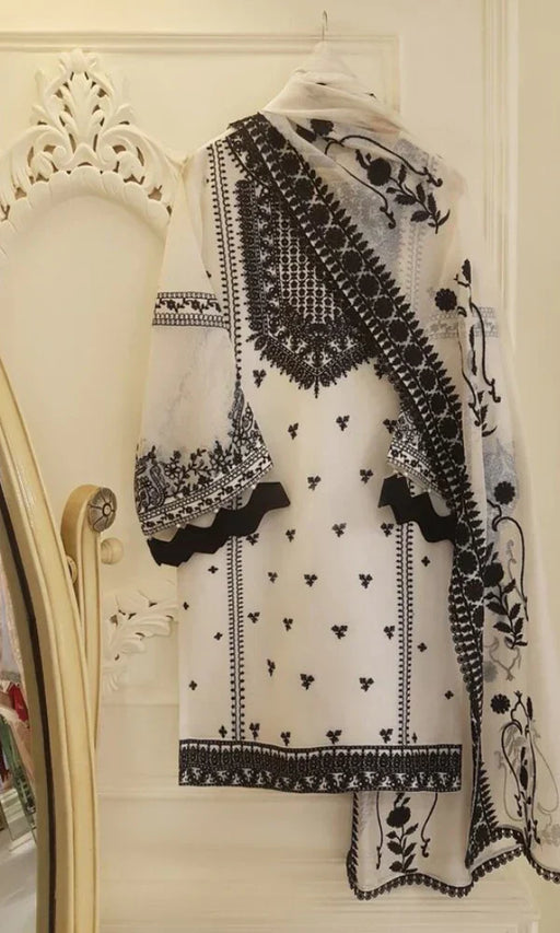 Agha Noor - 3PC Lawn Heavy Embroidered Suit -NAB#3426