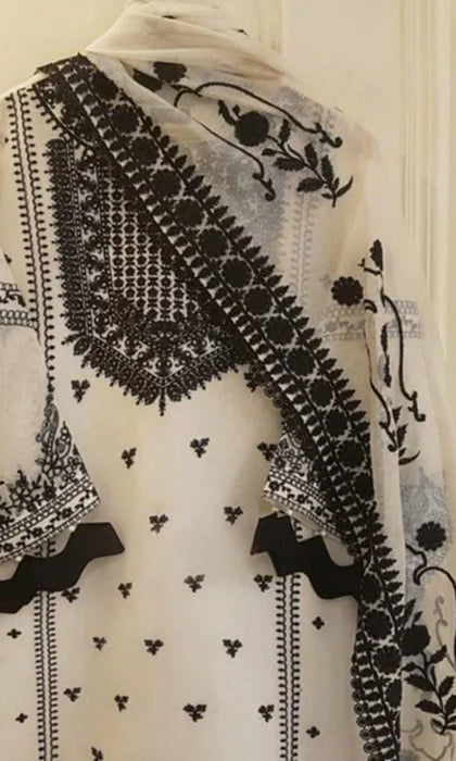 Agha Noor - 3PC Lawn Heavy Embroidered Suit -NAB#3426